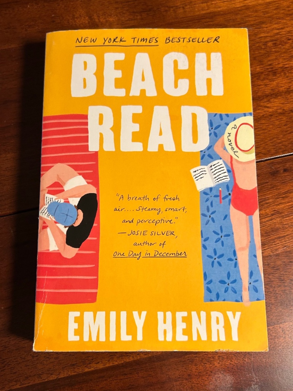 Beach Read by Emily Henry - Paperback (New York Times Bestseller)